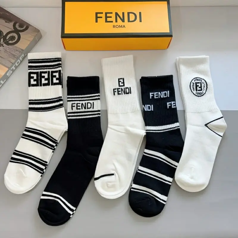 fendi chaussettes pour homme s_12500132